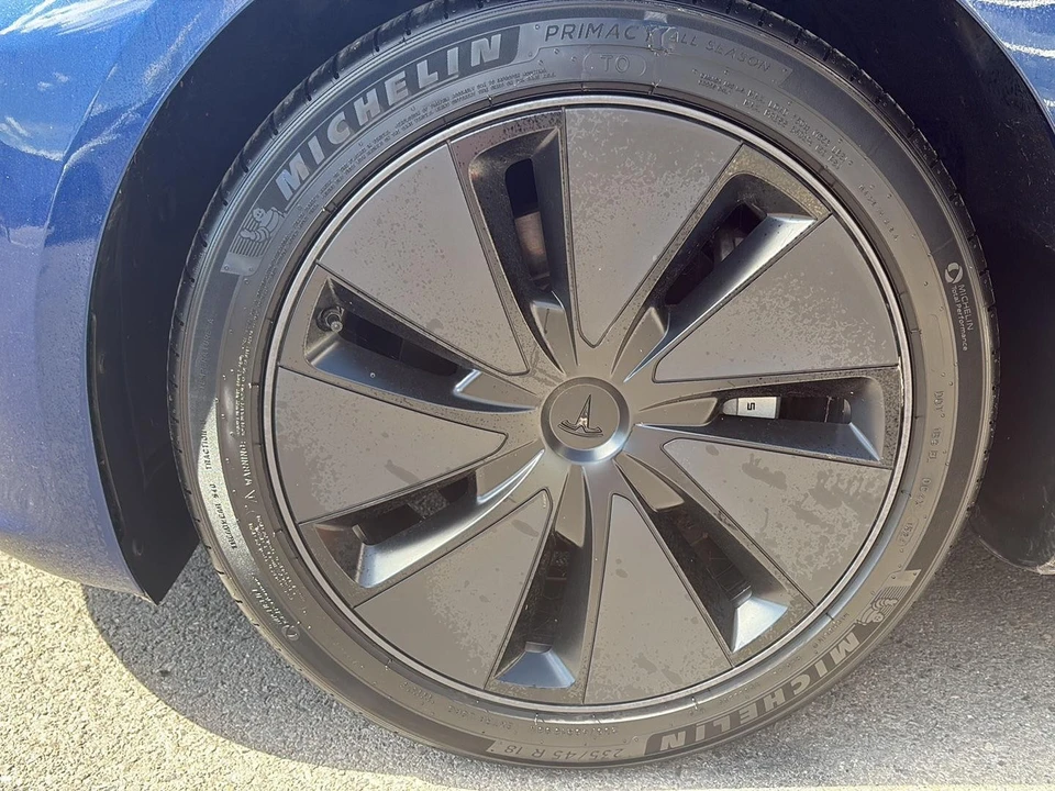 2024 Tesla Model 3 - Image 10 of 21