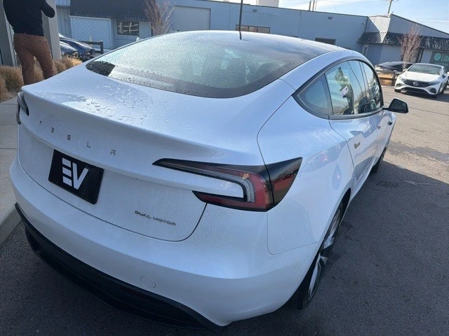 2024 Tesla Model 3 - Image 8 of 21