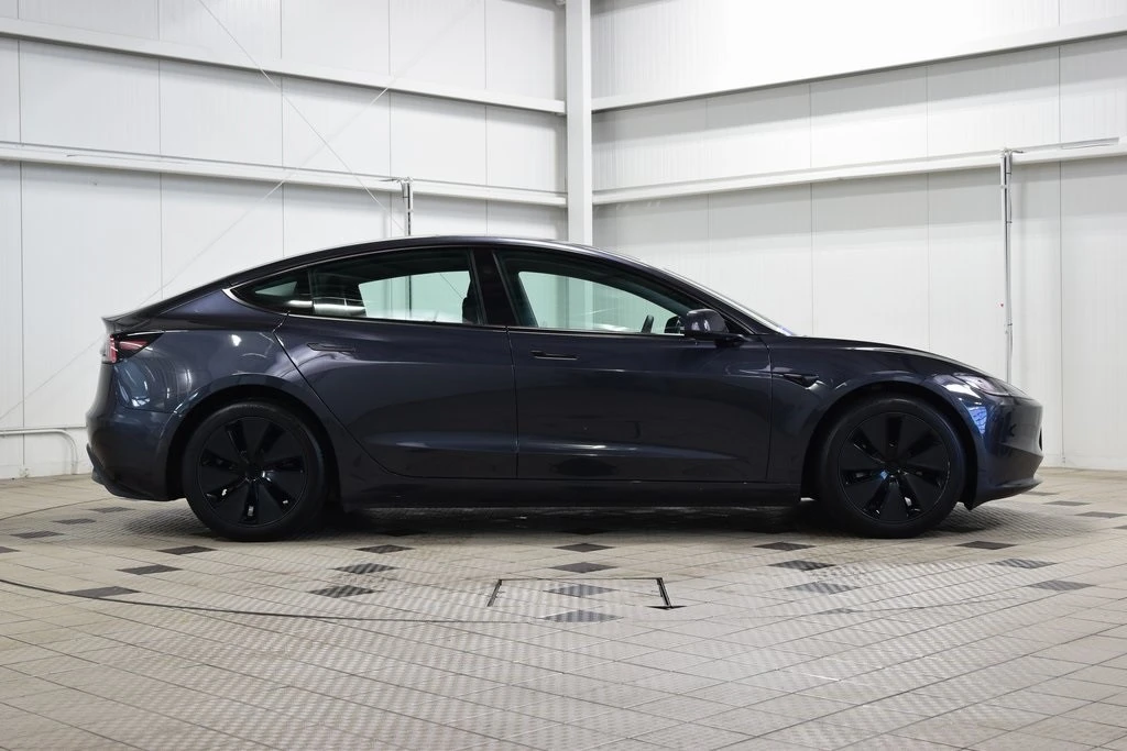 2024 Tesla Model 3 - Image 9 of 12