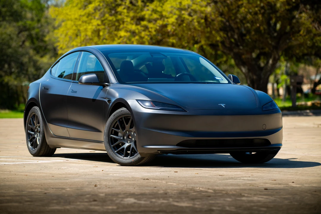 2024 Tesla Model 3 - Image 17 of 31