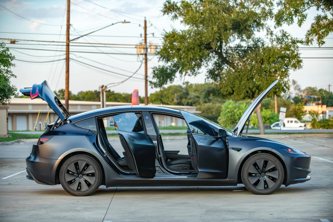 2024 Tesla Model 3 - Image 19 of 31