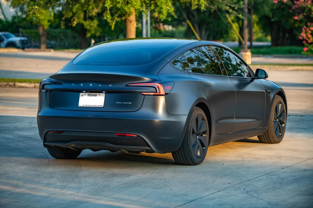 2024 Tesla Model 3 - Image 9 of 31
