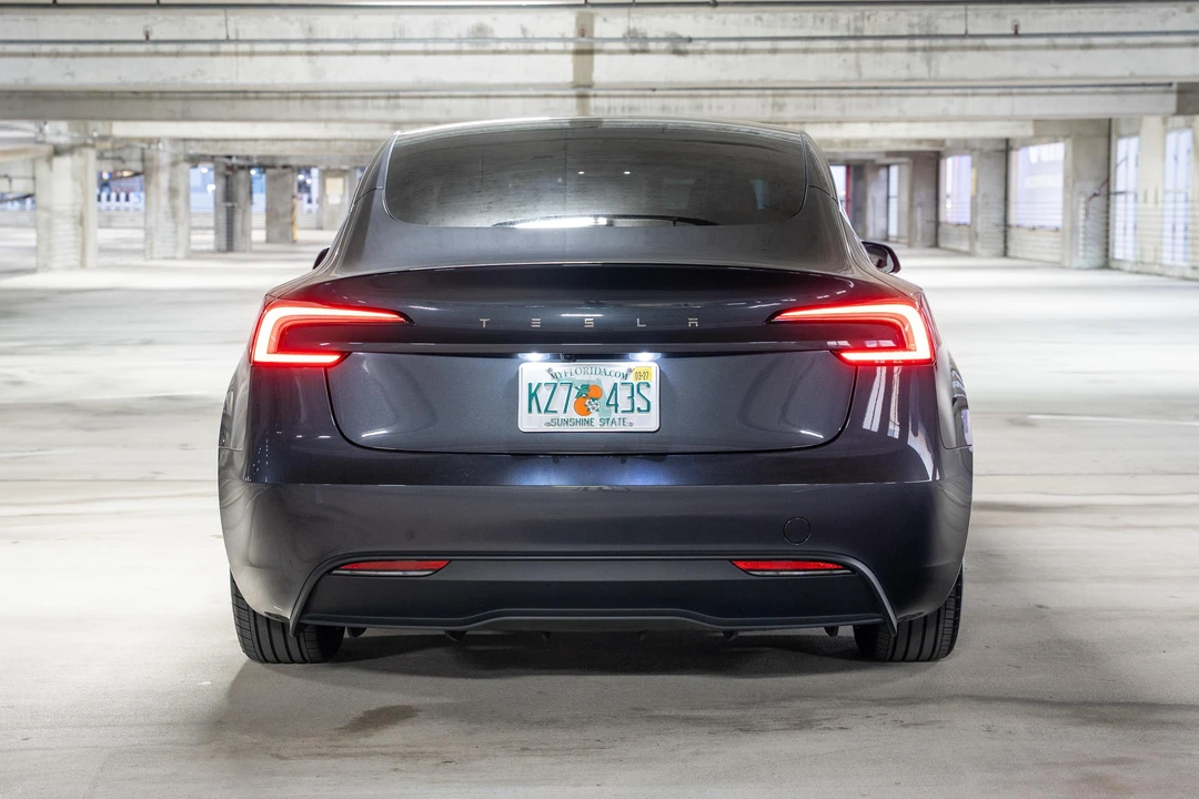 2024 Tesla Model 3 - Image 5 of 31