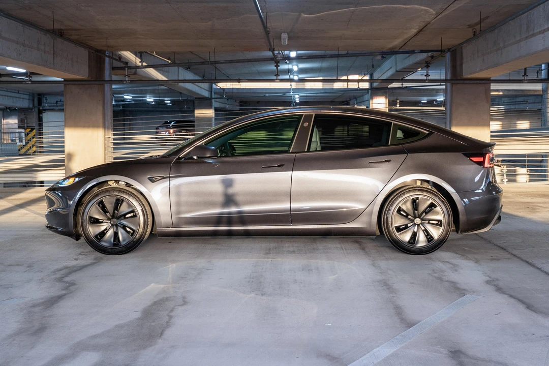 2024 Tesla Model 3 - Image 7 of 31