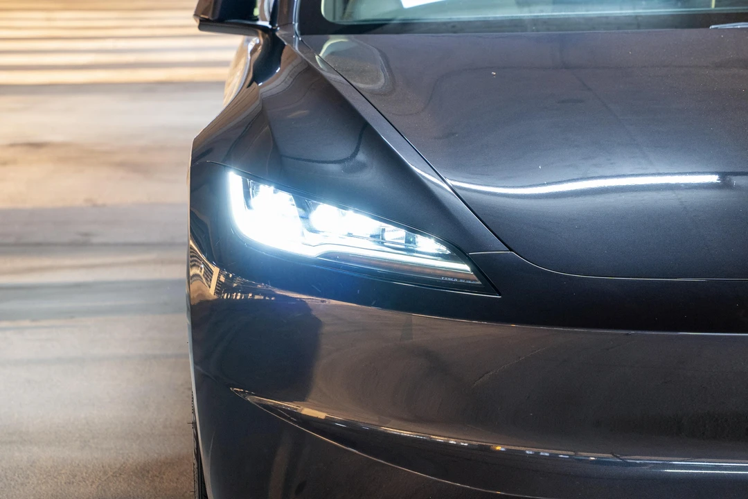 2024 Tesla Model 3 - Image 11 of 31