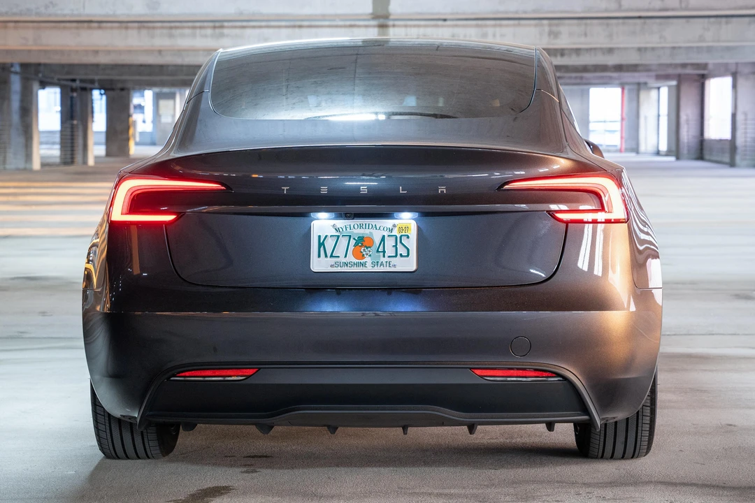 2024 Tesla Model 3 - Image 9 of 31