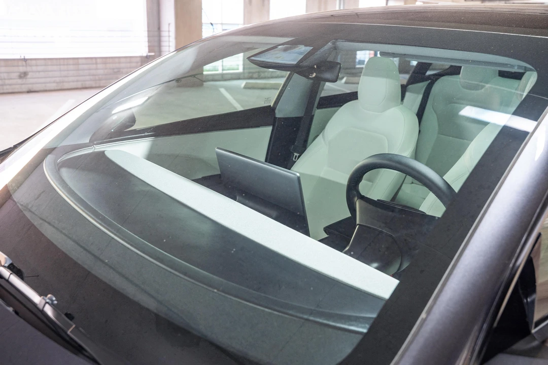 2024 Tesla Model 3 - Image 13 of 31