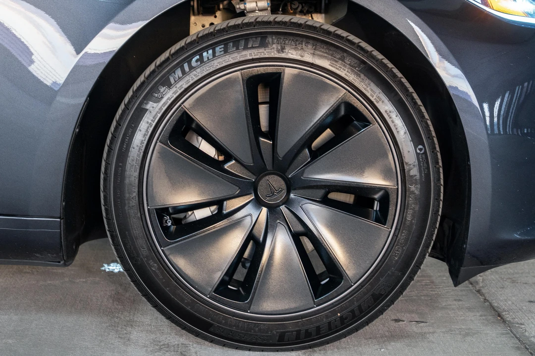2024 Tesla Model 3 - Image 26 of 31