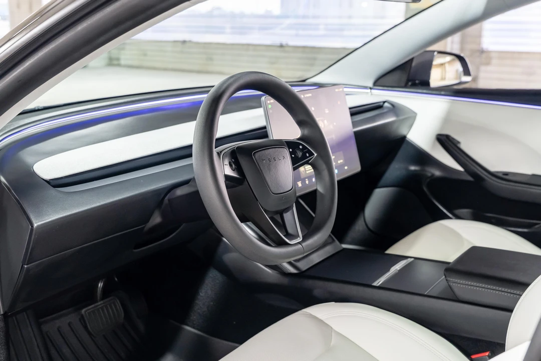 2024 Tesla Model 3 - Image 27 of 31