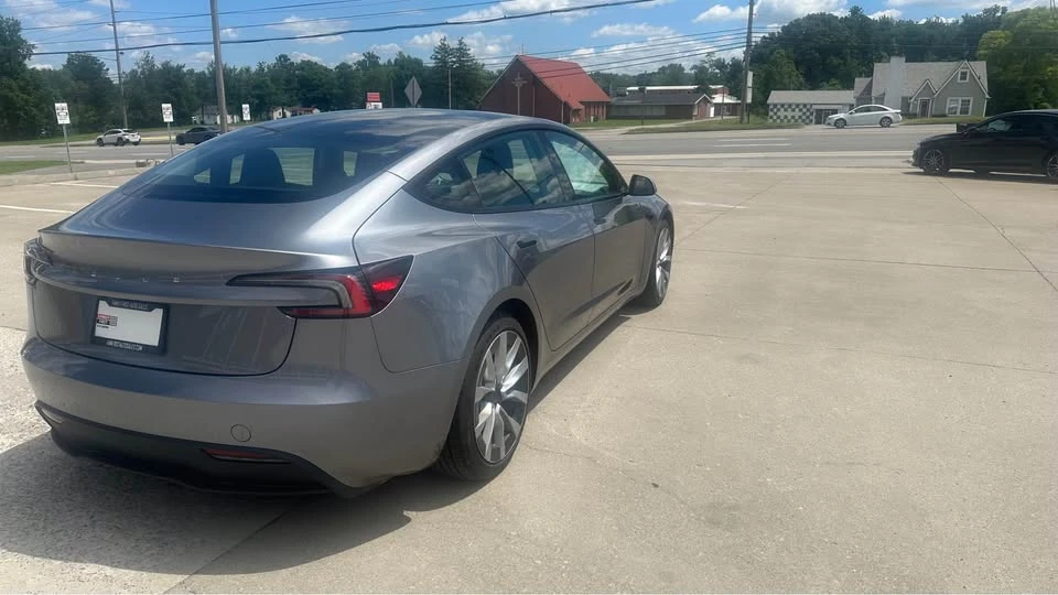 2024 Tesla Model 3 - Image 4 of 6