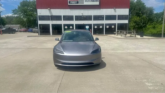 2024 Tesla Model 3 Long Range Sedan 4D