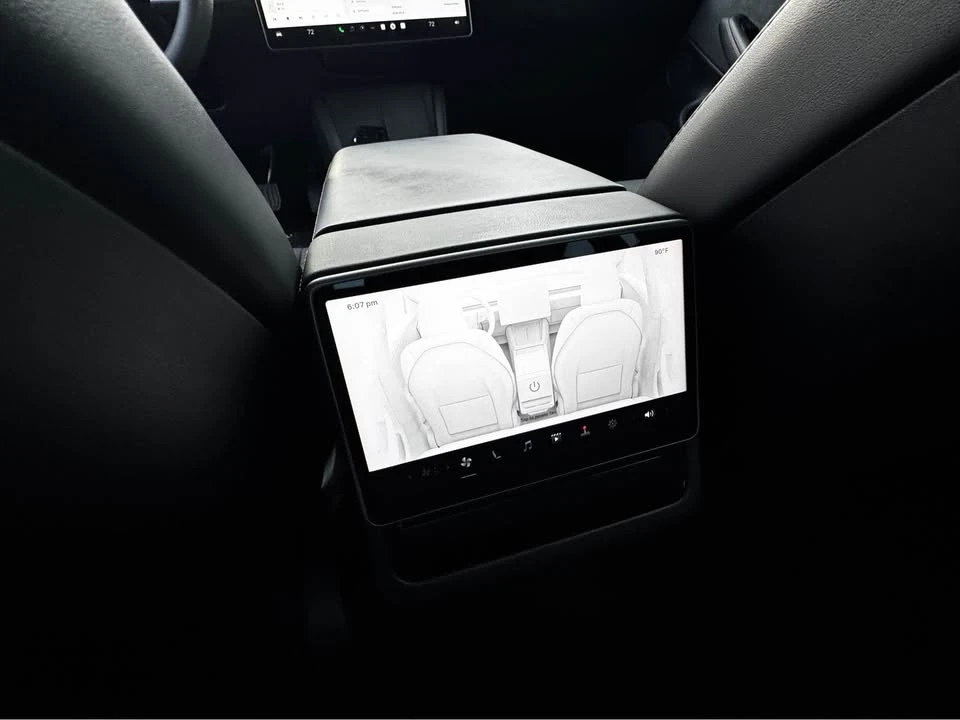 2024 Tesla Model 3 - Image 11 of 12