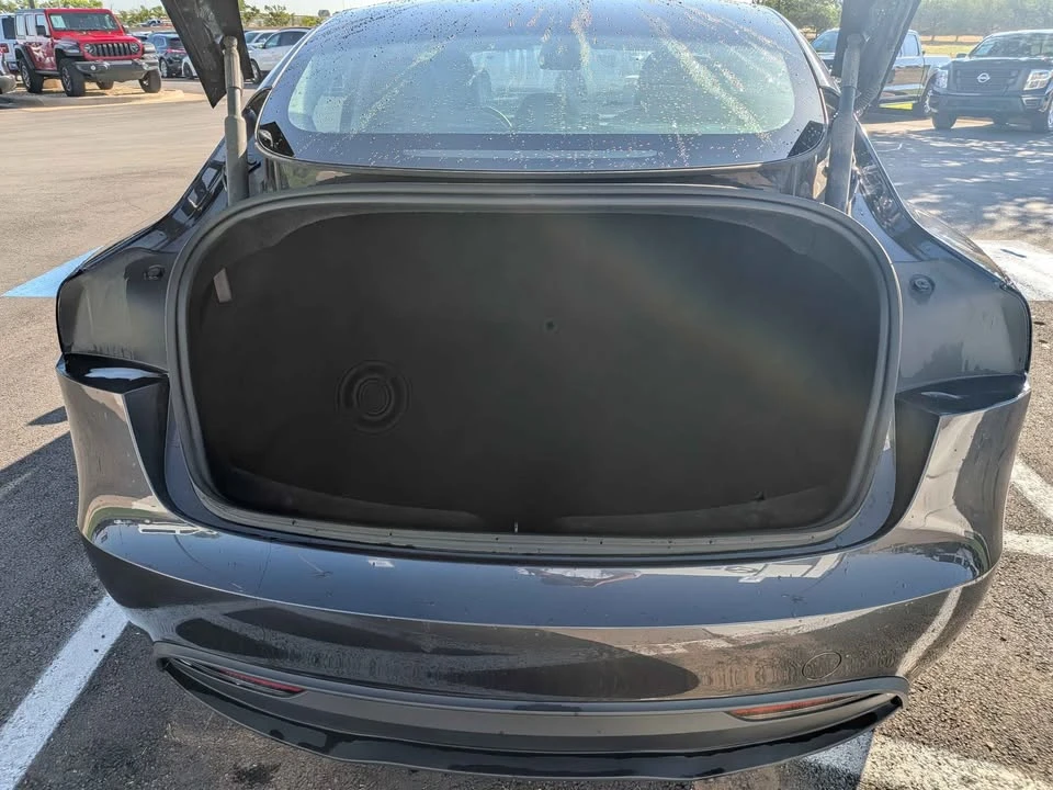 2024 Tesla Model 3 - Image 5 of 11