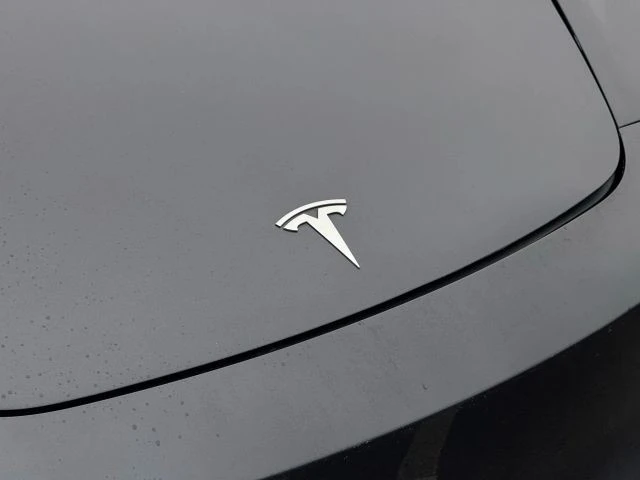 2024 Tesla Model 3 - Image 4 of 12