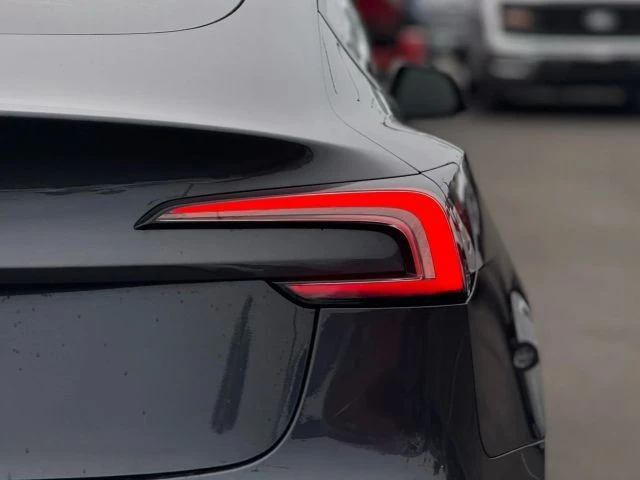 2024 Tesla Model 3 - Image 10 of 12