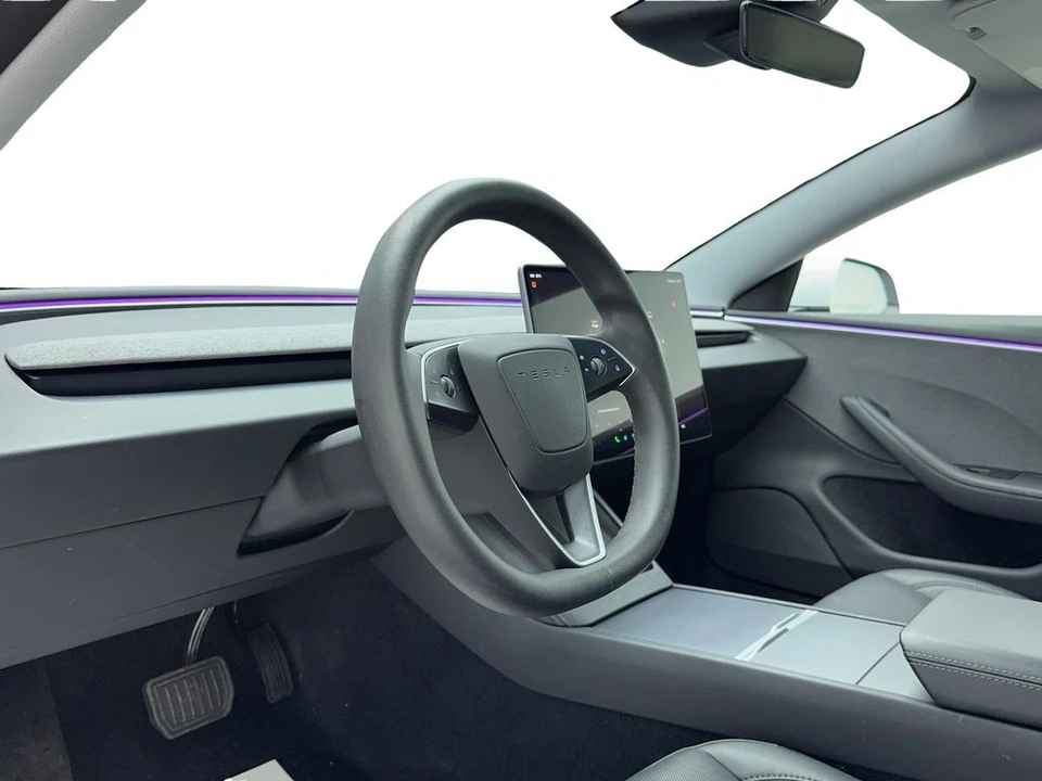 2024 Tesla Model 3 - Image 11 of 21
