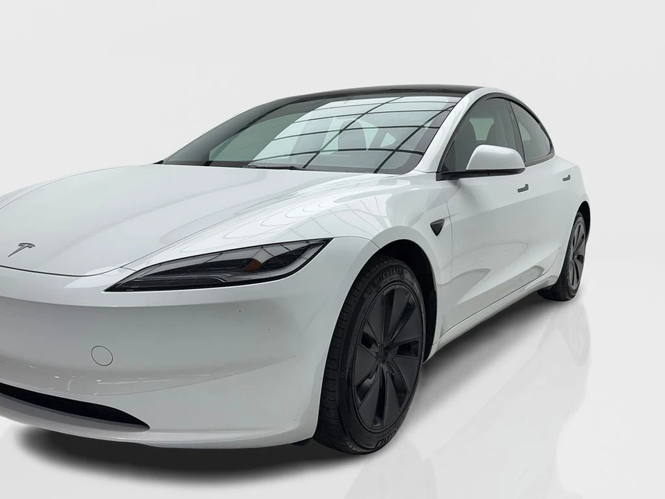 2024 Tesla Model 3 - Image 3 of 21