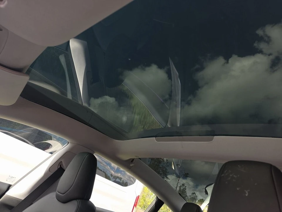 2024 Tesla Model 3 - Image 8 of 10