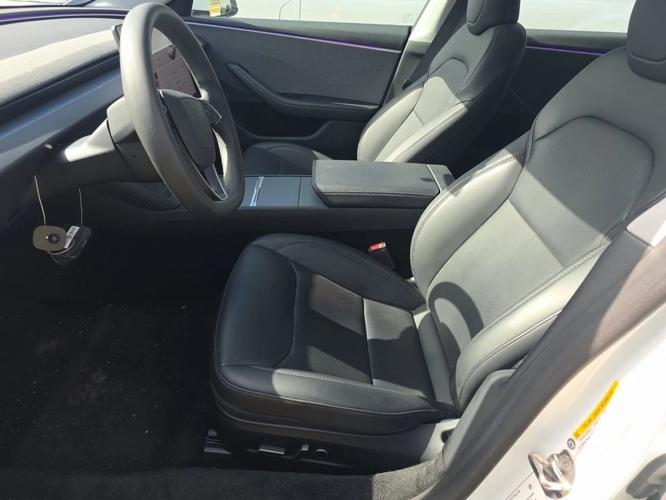 2024 Tesla Model 3 - Image 4 of 10
