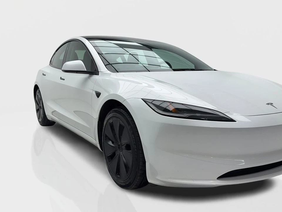 2024 Tesla Model 3 - Image 2 of 21