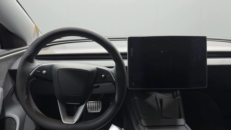 2024 Tesla Model 3 Performance - Image 9 of 20