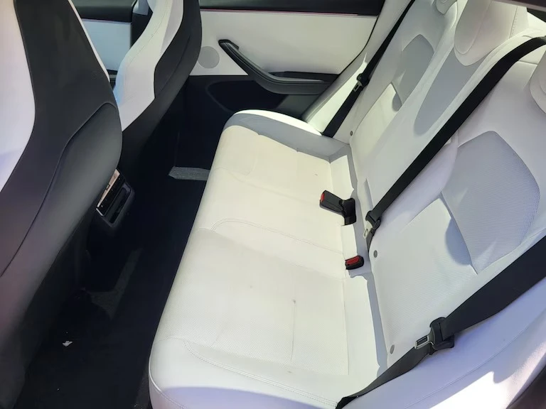 2024 Tesla Model 3 Performance - Image 14 of 16