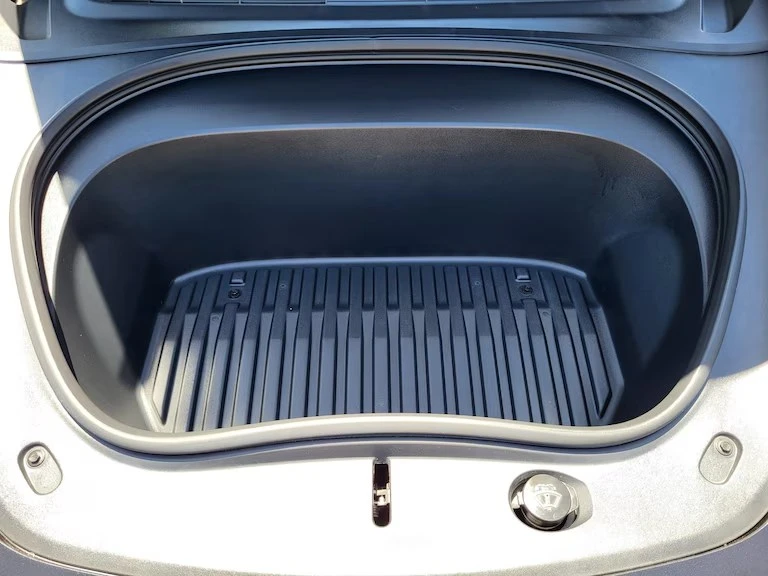 2024 Tesla Model 3 Performance - Image 16 of 16