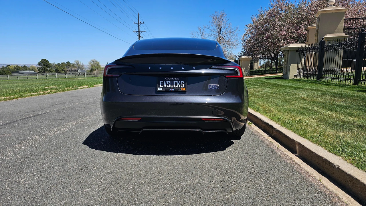 2024 Tesla Model 3 Performance - Image 21 of 31
