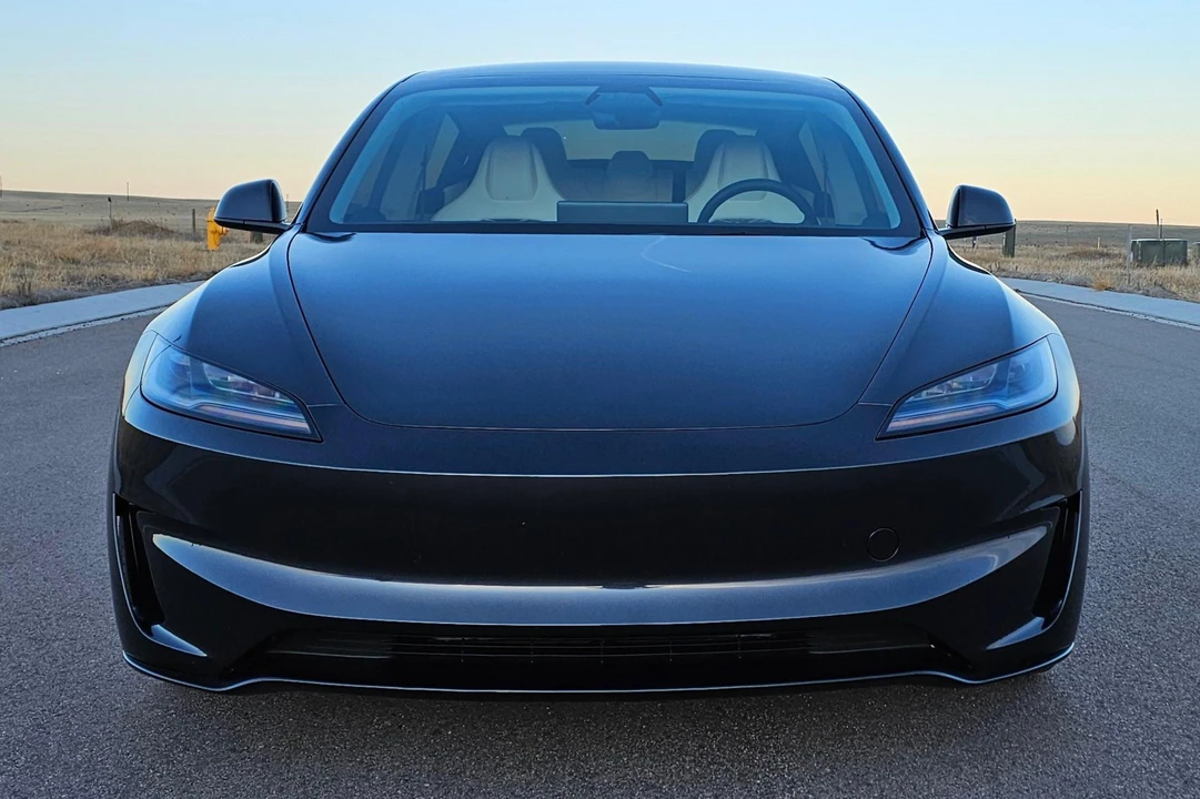 2024 Tesla Model 3 Performance - Image 2 of 31