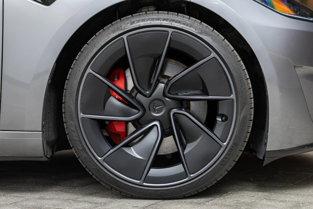 2024 Tesla Model 3 Performance - Image 31 of 31