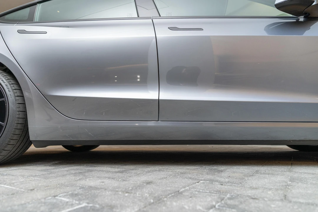 2024 Tesla Model 3 Performance - Image 22 of 31