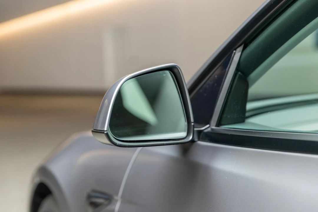 2024 Tesla Model 3 Performance - Image 15 of 31
