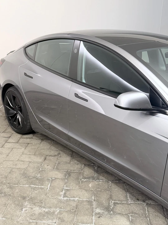 2024 Tesla Model 3 Performance - Image 25 of 31