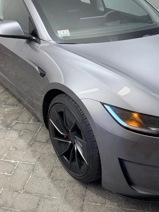 2024 Tesla Model 3 Performance - Image 26 of 31
