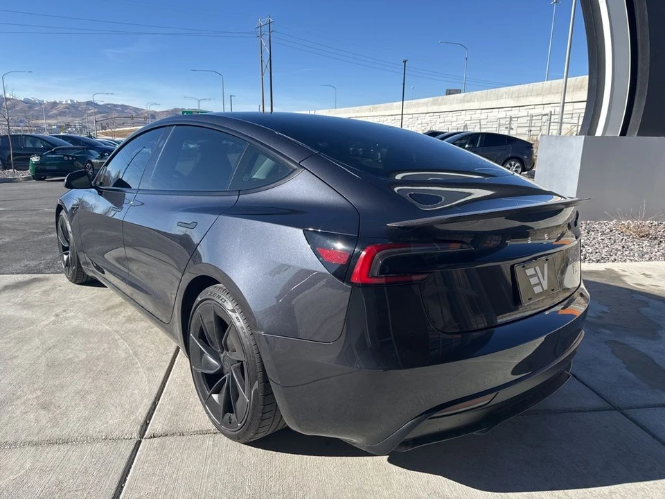 2024 Tesla Model 3 Performance - Image 6 of 21
