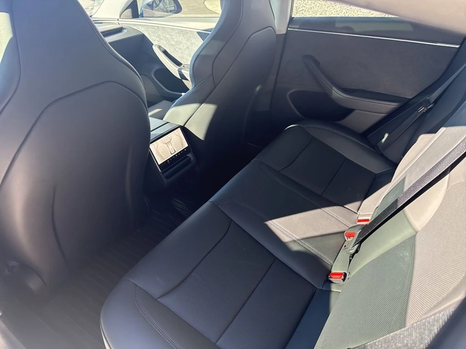 2024 Tesla Model 3 Performance - Image 15 of 21