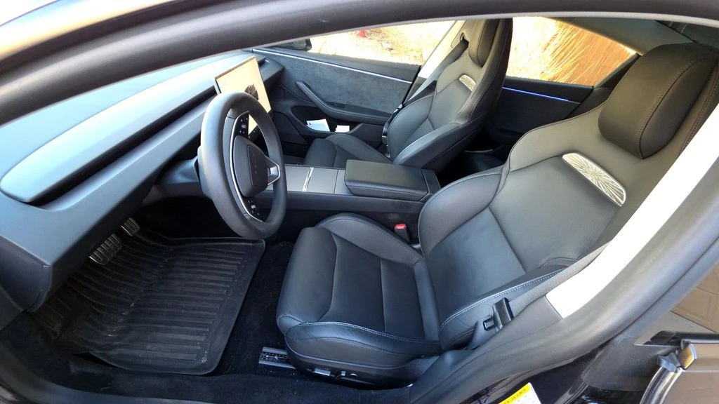 2024 Tesla Model 3 Performance - Image 4 of 5
