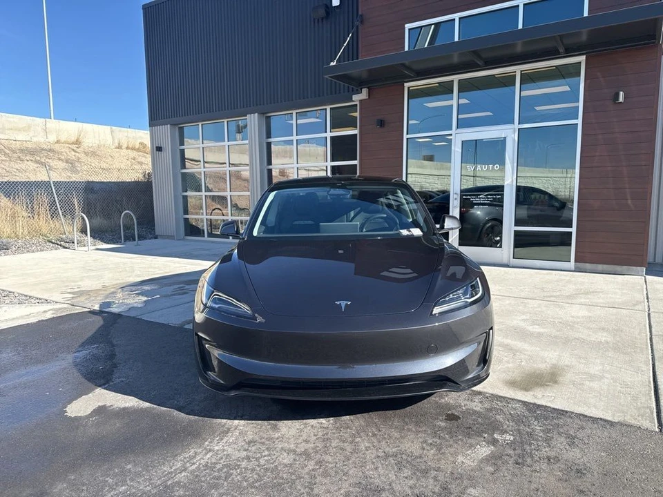 2024 Tesla Model 3 Performance - Image 3 of 21