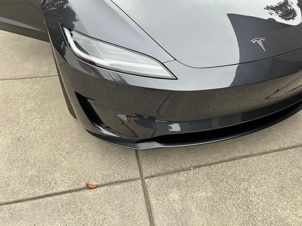 2024 Tesla Model 3 Performance - Image 15 of 31
