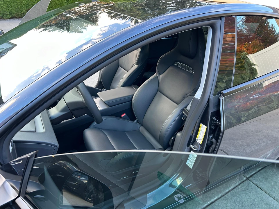2024 Tesla Model 3 Performance - Image 28 of 31