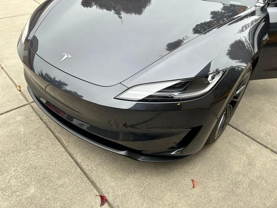 2024 Tesla Model 3 Performance - Image 16 of 31