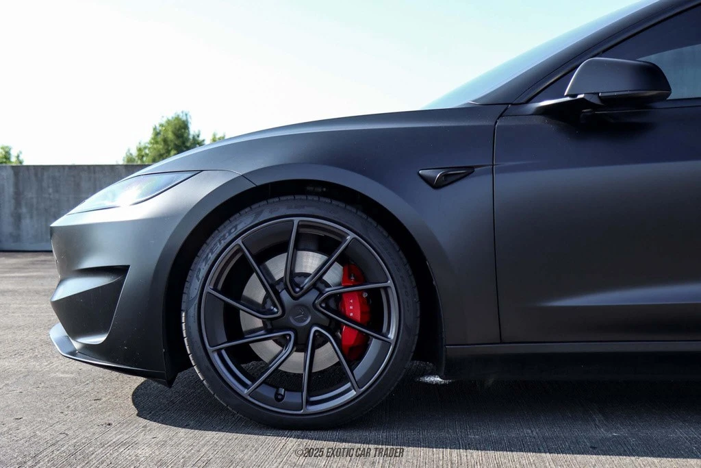 2024 Tesla Model 3 Performance - Image 4 of 12