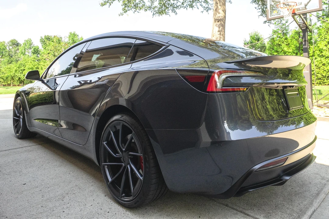 2024 Tesla Model 3 Performance - Image 4 of 31