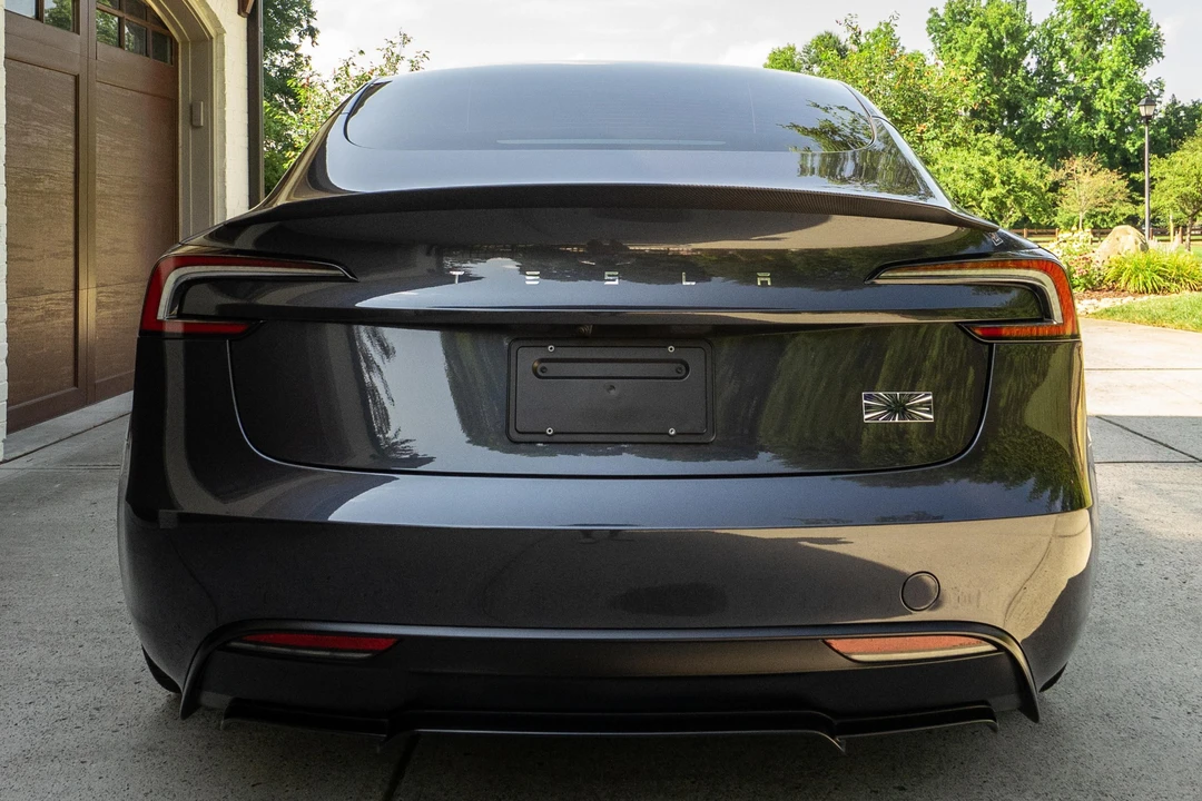 2024 Tesla Model 3 Performance - Image 5 of 31
