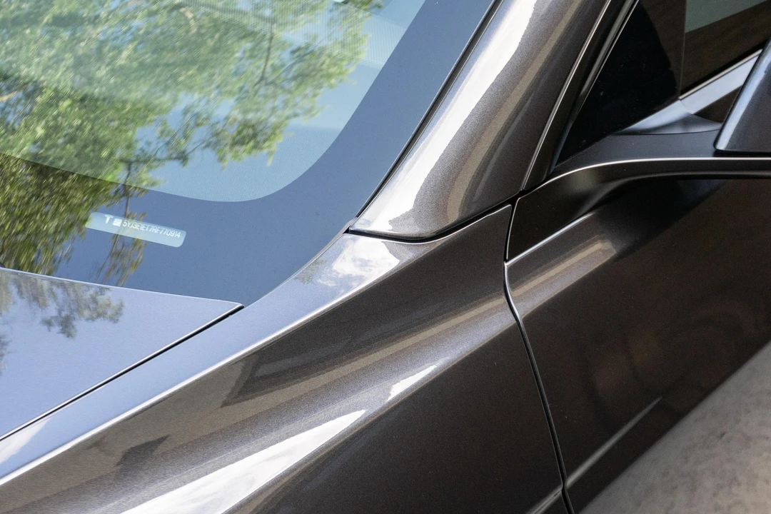 2024 Tesla Model 3 Performance - Image 18 of 31