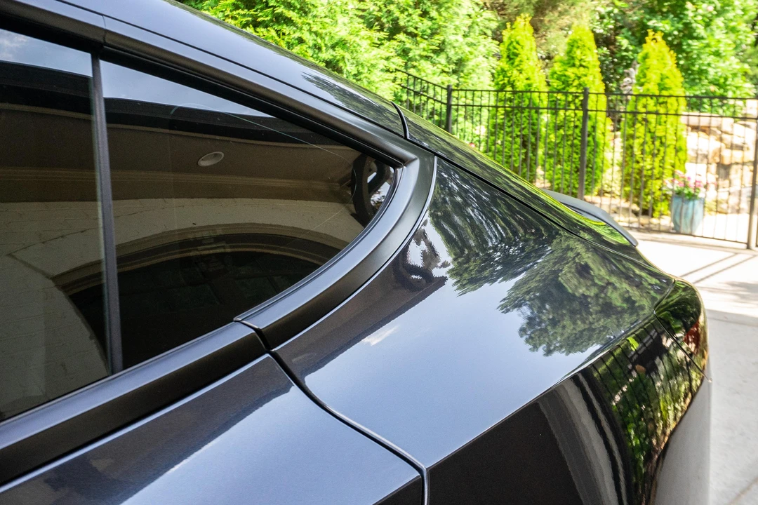 2024 Tesla Model 3 Performance - Image 25 of 31