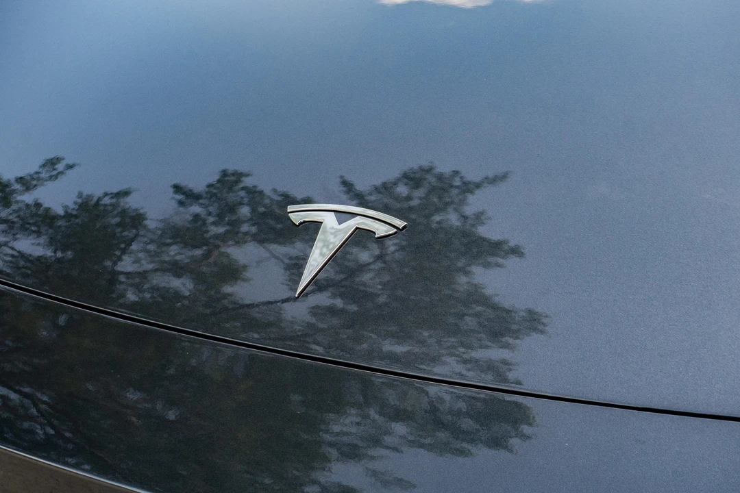 2024 Tesla Model 3 Performance - Image 16 of 31
