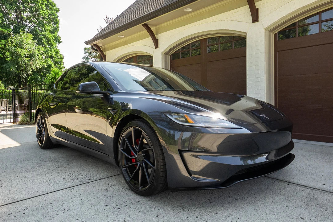 2024 Tesla Model 3 Performance - Image 8 of 31