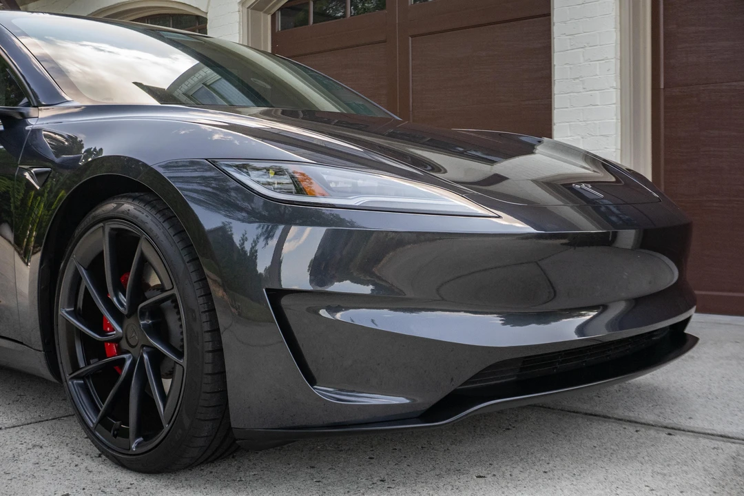 2024 Tesla Model 3 Performance - Image 9 of 31