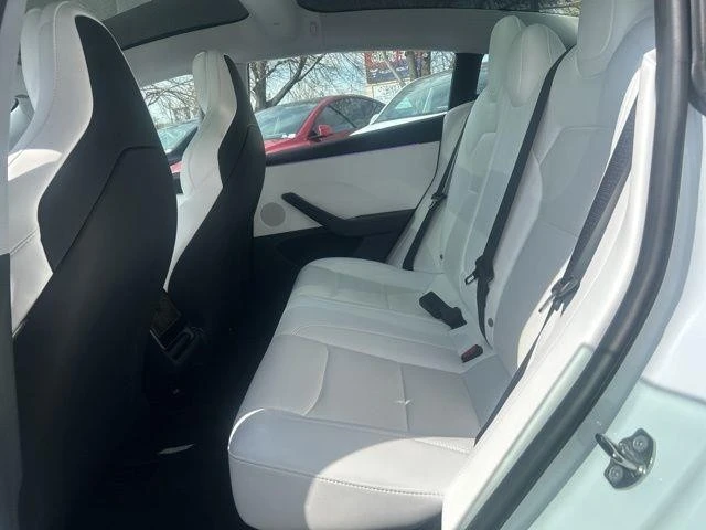 2024 Tesla Model 3 Performance - Image 14 of 23